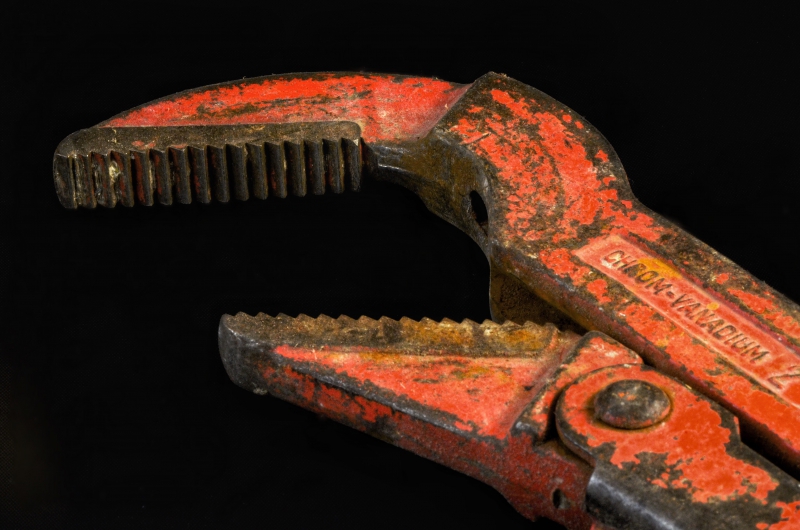 plombier-BEAULIEU SUR MER-min_pipe-wrench-318084